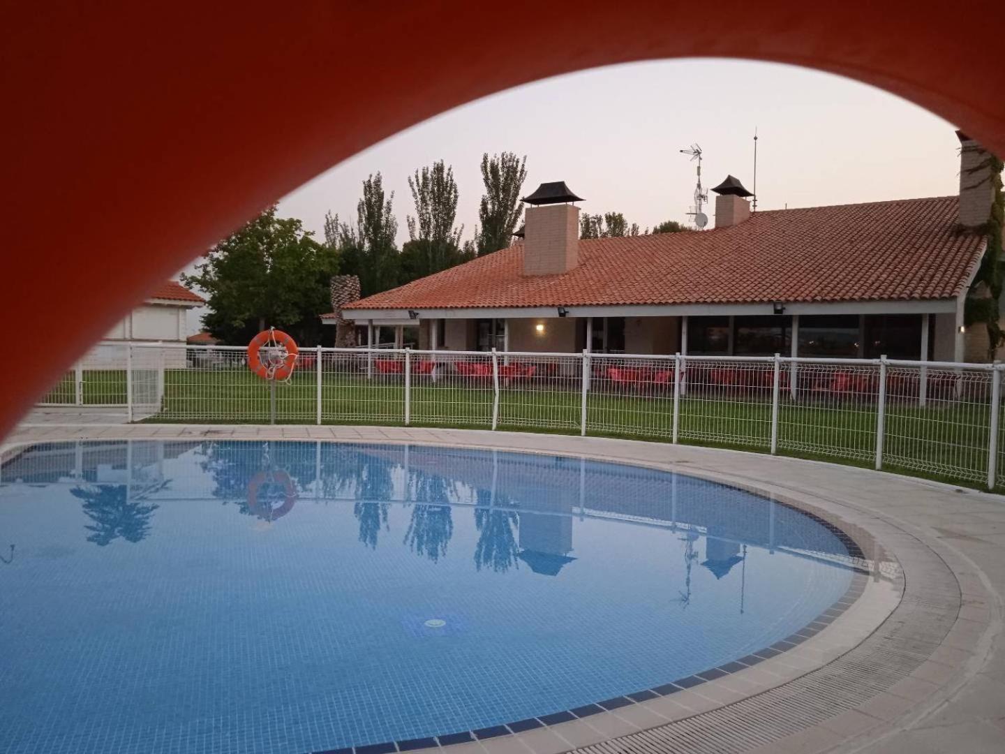 Albergue Zaragoza Camping Exterior foto