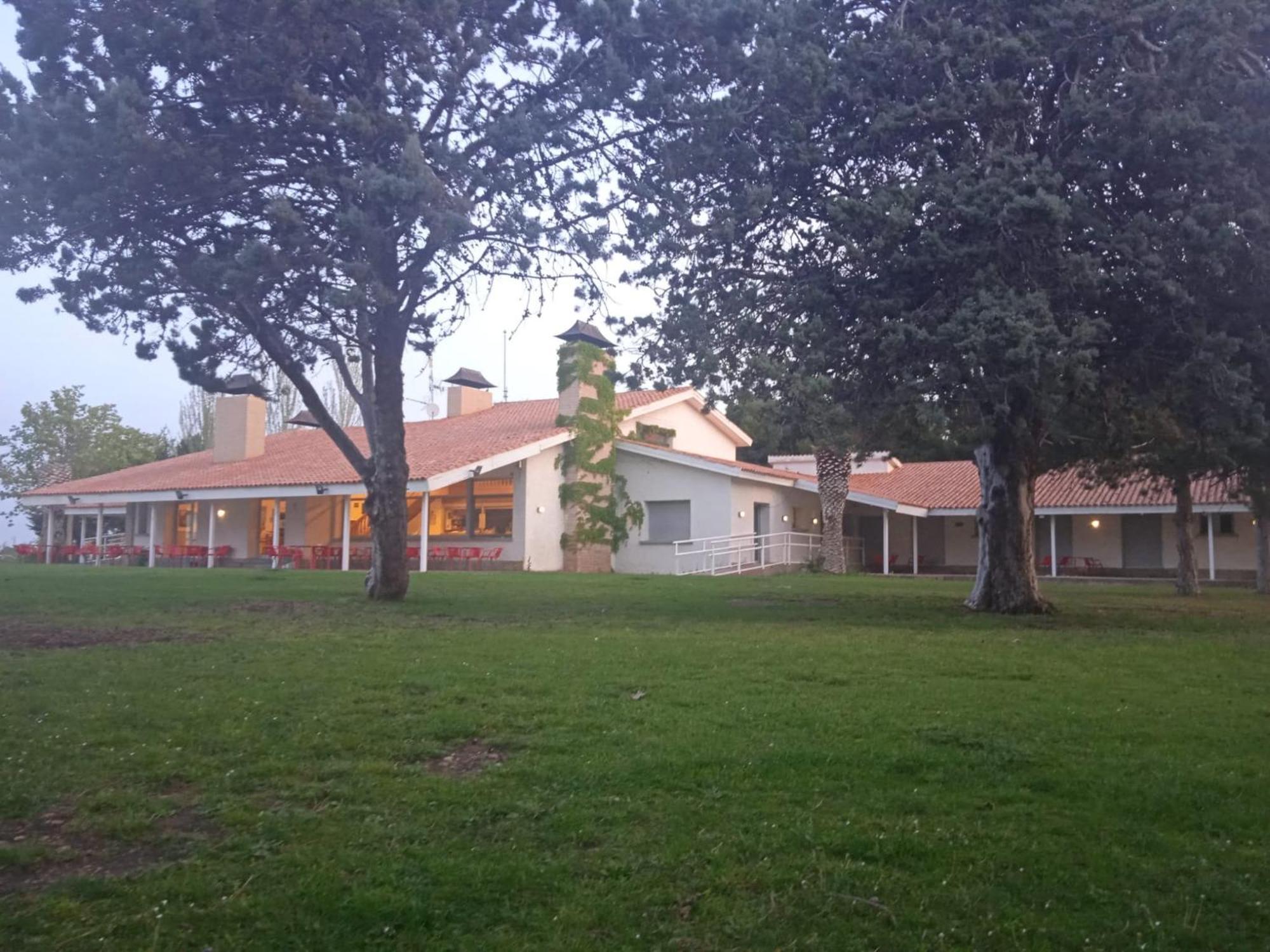 Albergue Zaragoza Camping Exterior foto